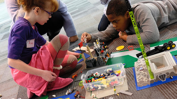 Kids playing with Legos