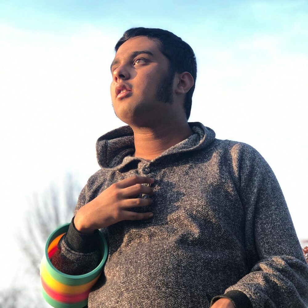 Daanisih and his slinky Daanisih and his slinky